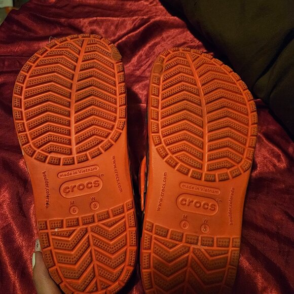 Lightning mcqueen crocs m6 w8 - Picture 3 of 3